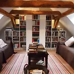 Gut-rattelvitz-galerie-e-hochwertig-sauna-kamin-etankstelle-spielscheune-15-000qm-park-land