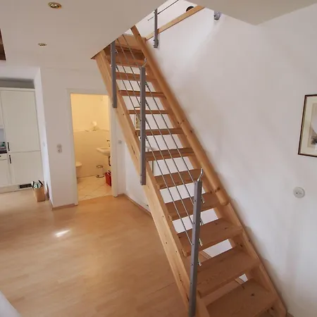 Gut-rattelvitz-galerie-e-hochwertig-sauna-kamin-etankstelle-spielscheune-15-000qm-park-land