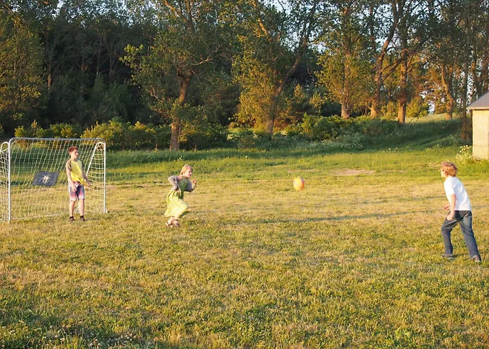 Appartamento Gut-rattelvitz-galerie-e-hochwertig-sauna-kamin-etankstelle-spielscheune-15-000qm-park-land